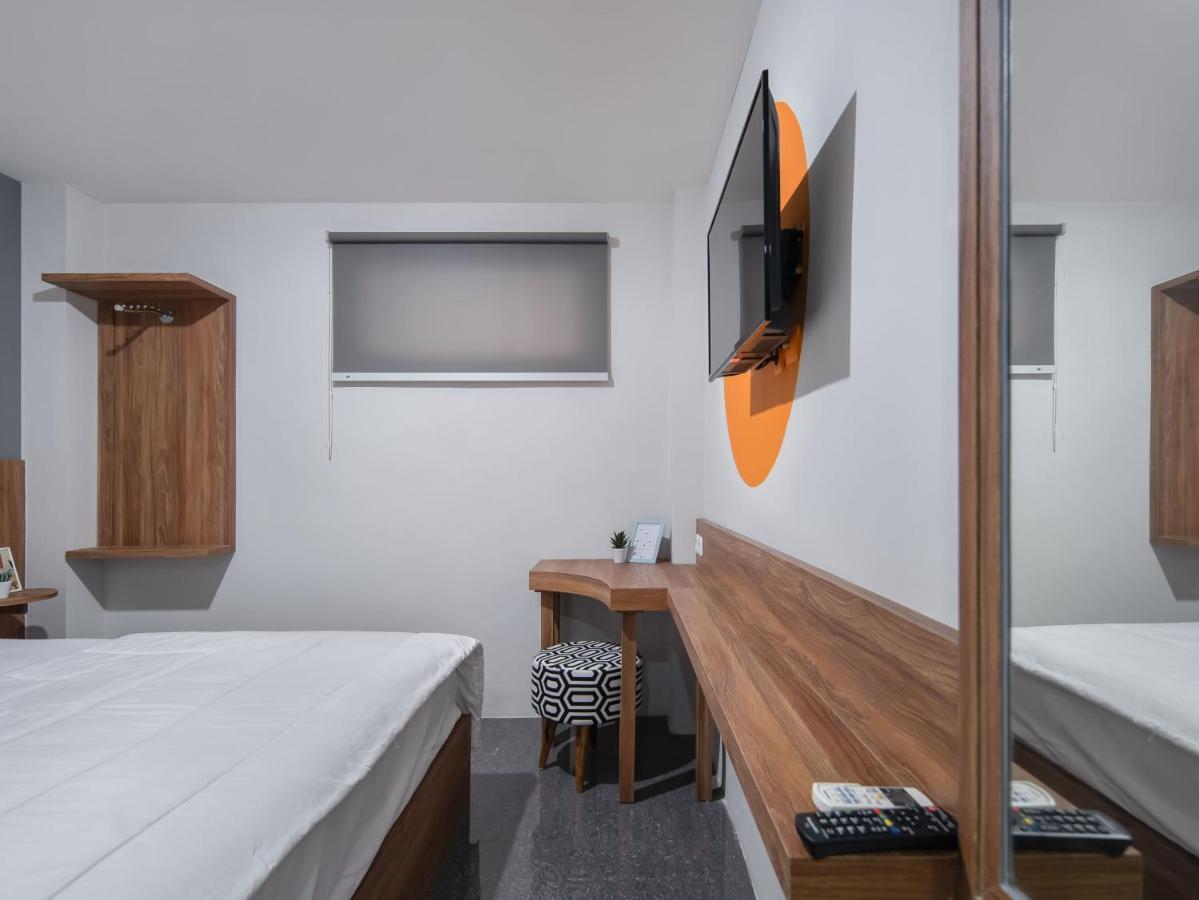 Cove Accordia Residence Jakarta Extérieur photo